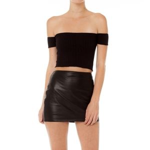 Are You Am I Minka Top - Black